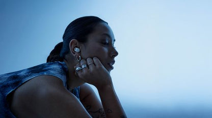 Urbanista Porto Cloud White comfortable in-ear lifestyle profile
